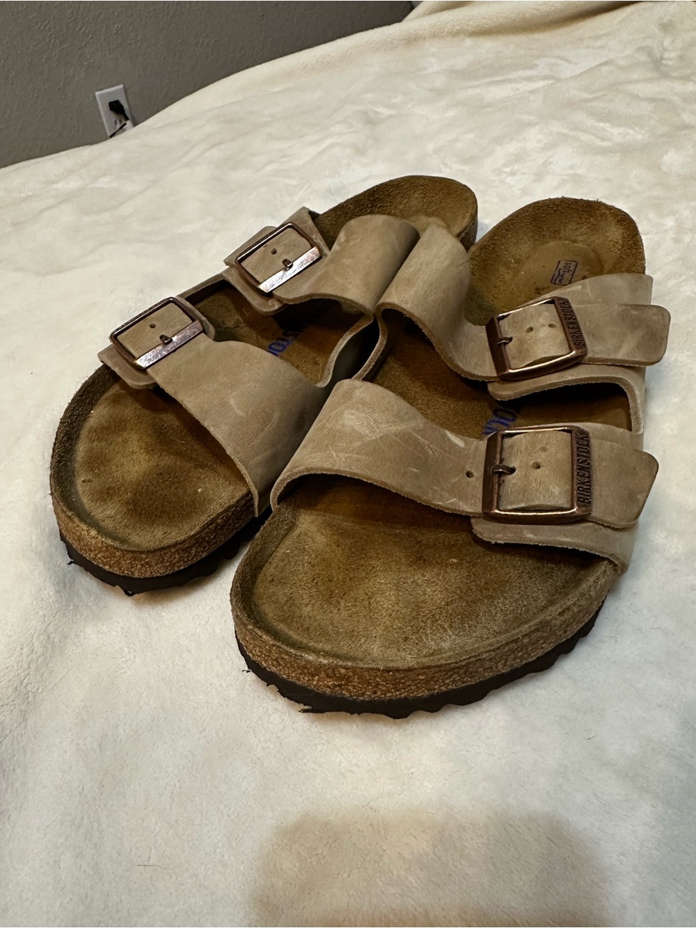 Mens Birkenstocks Size 11 Arizona Slide Sandal Dark Brown Color